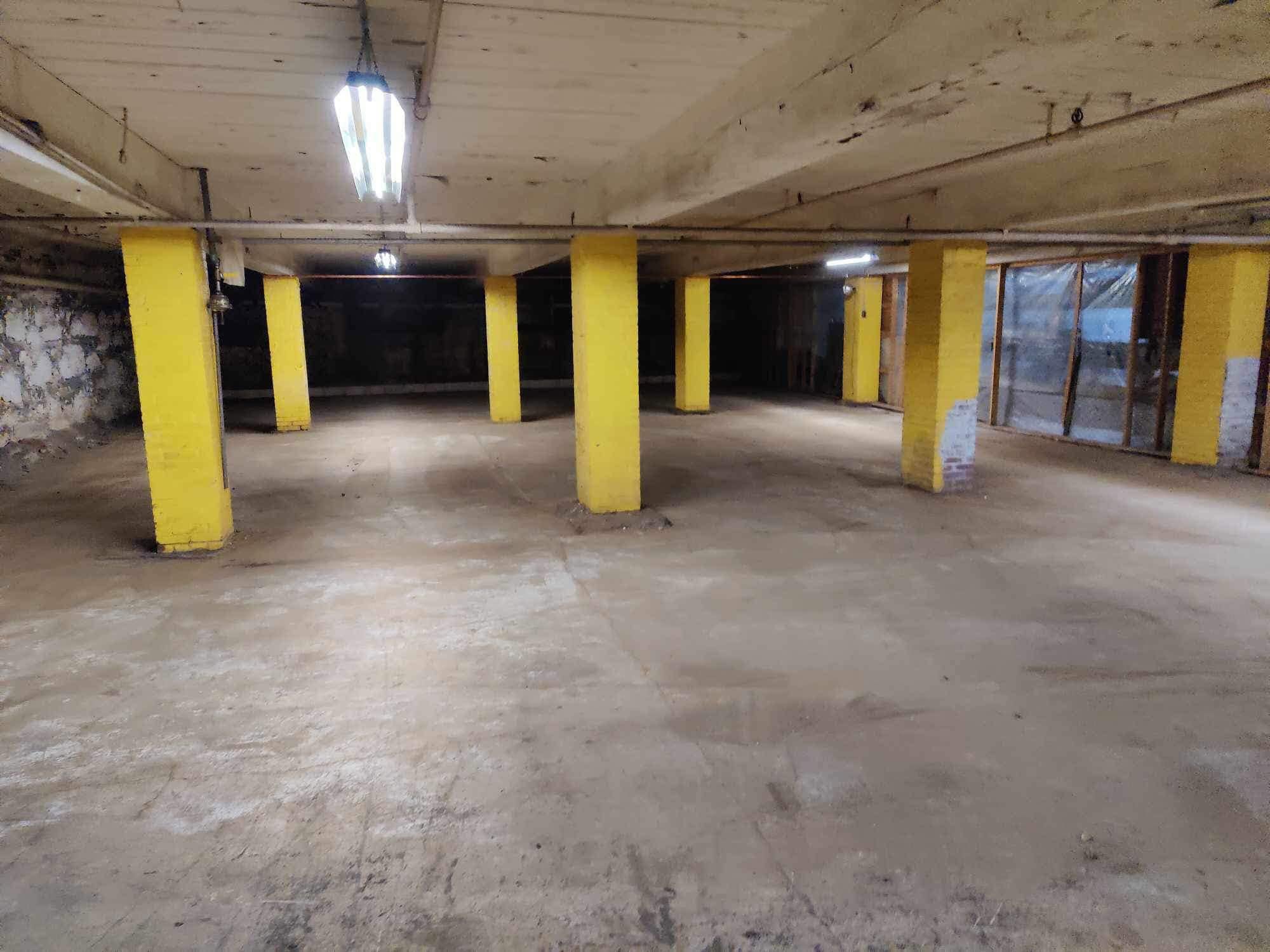warehouse cleanout ri